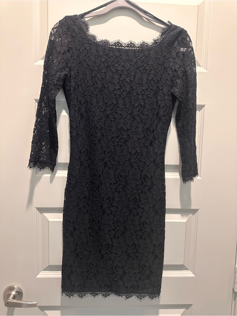 Diane Von Furstenberberg Lace Sheath Dress - Elegant Women's Cocktail Dress